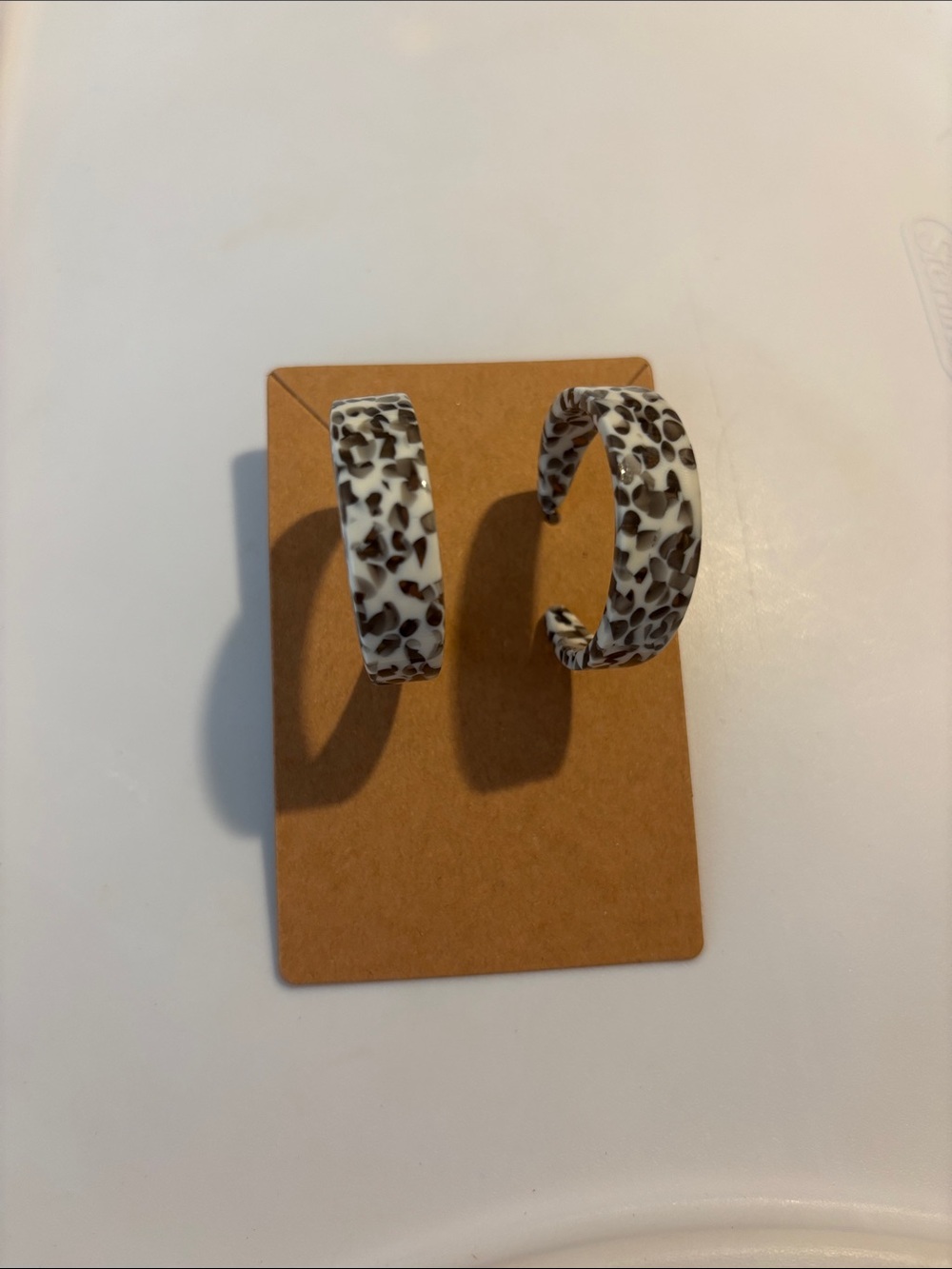Fashion Jewelry Cream and Brown Tortoiseshell Hoop Earrings